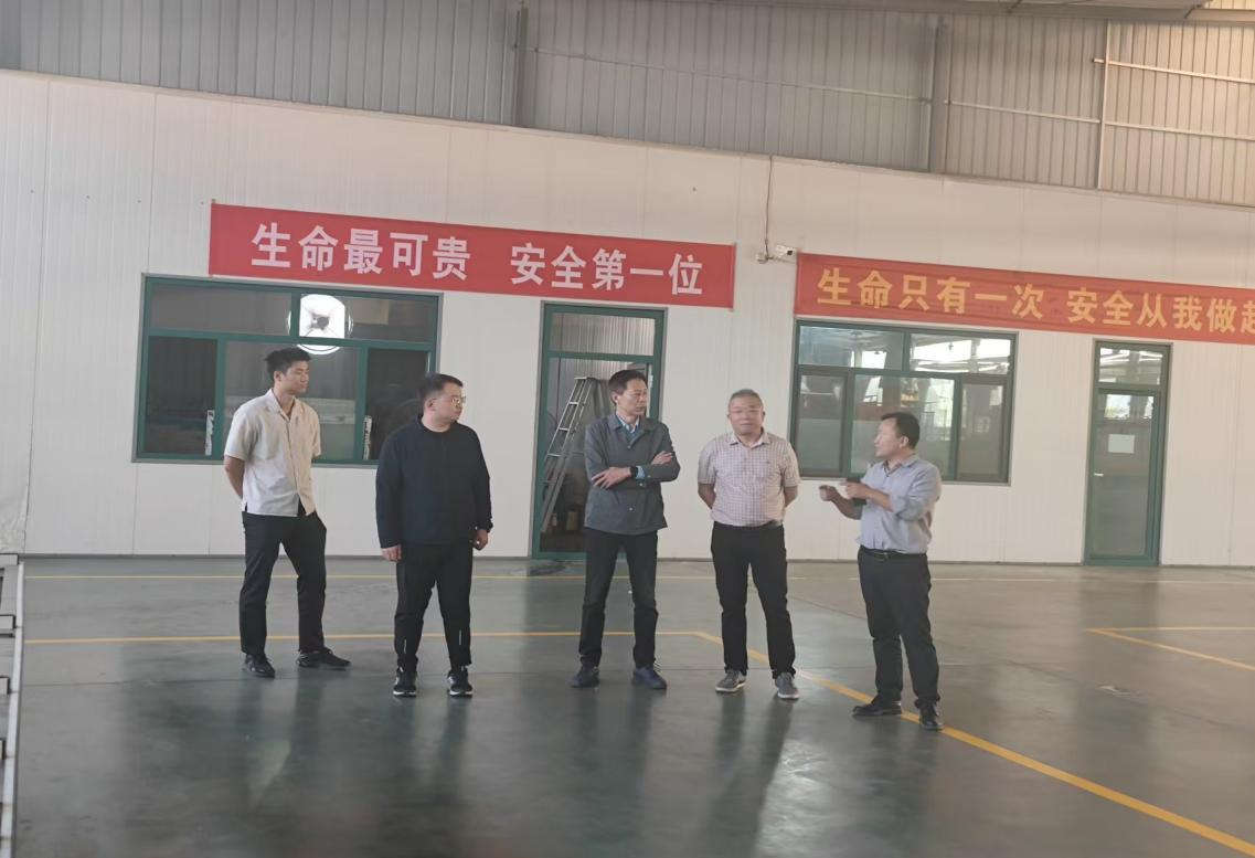关于对我市门窗企业的考查调研17